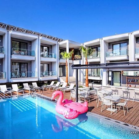 Senso Suites Néa Péramos Bagian luar foto