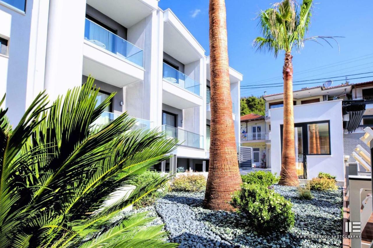 Senso Suites Néa Péramos Bagian luar foto