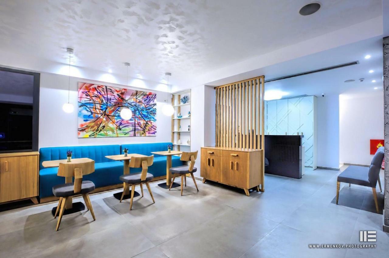 Senso Suites Néa Péramos Bagian luar foto