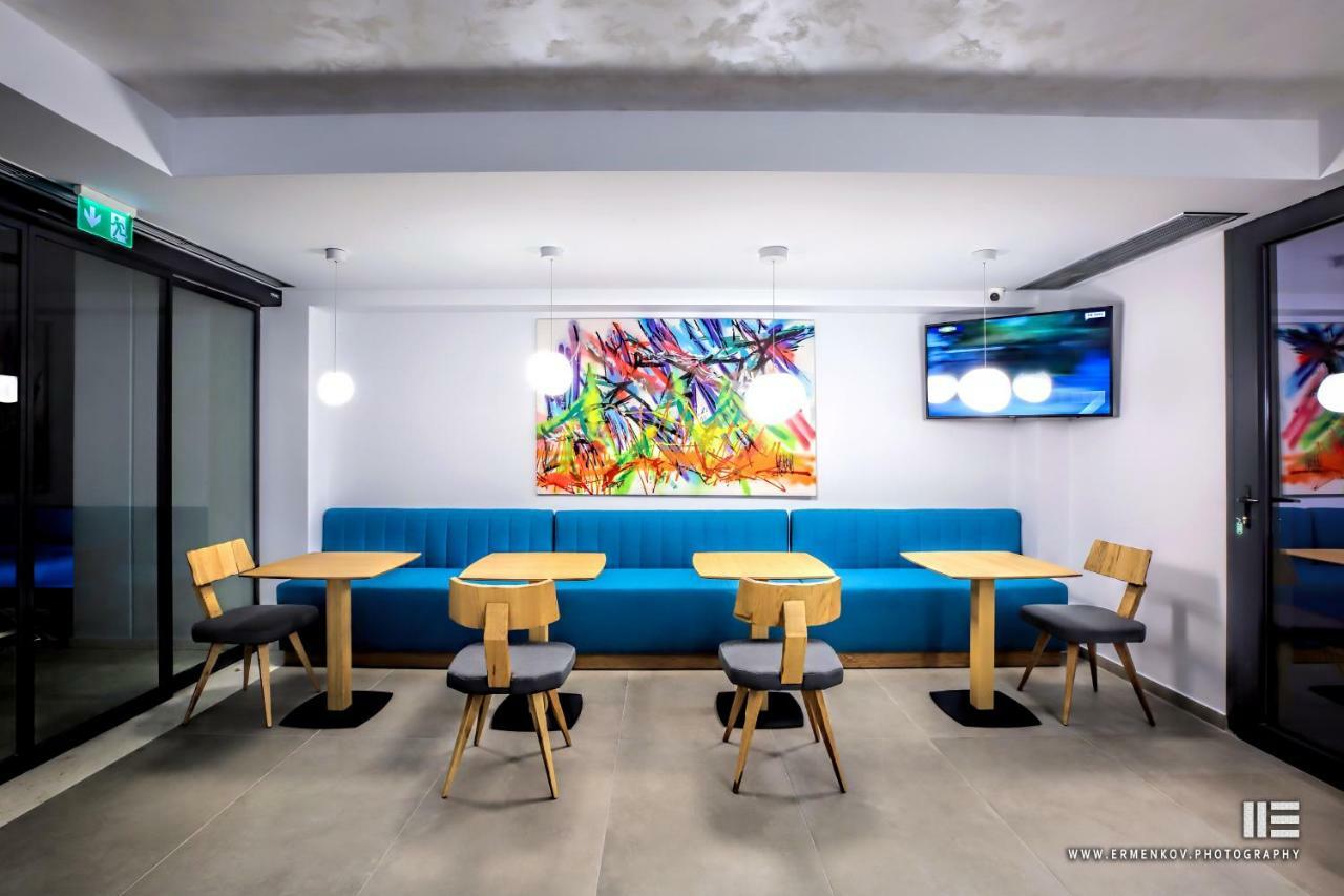 Senso Suites Néa Péramos Bagian luar foto