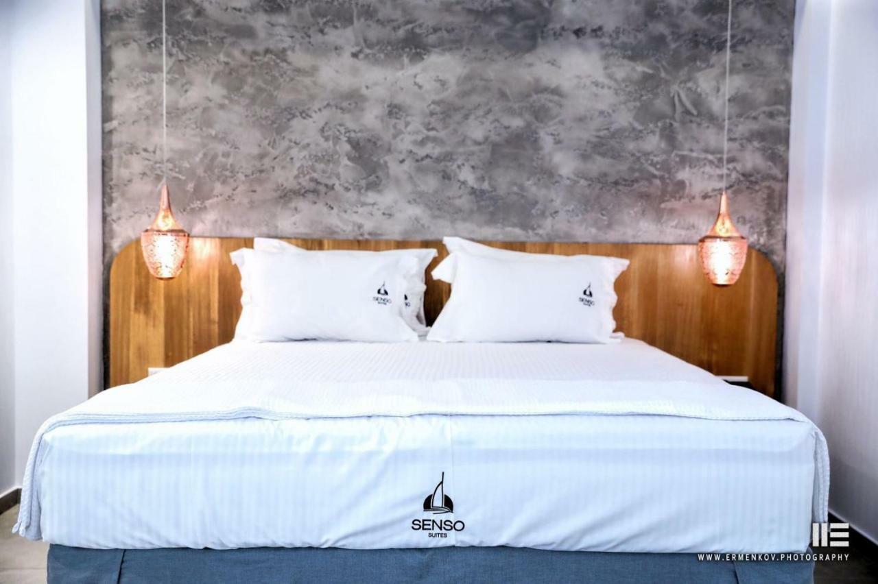 Senso Suites Néa Péramos Bagian luar foto