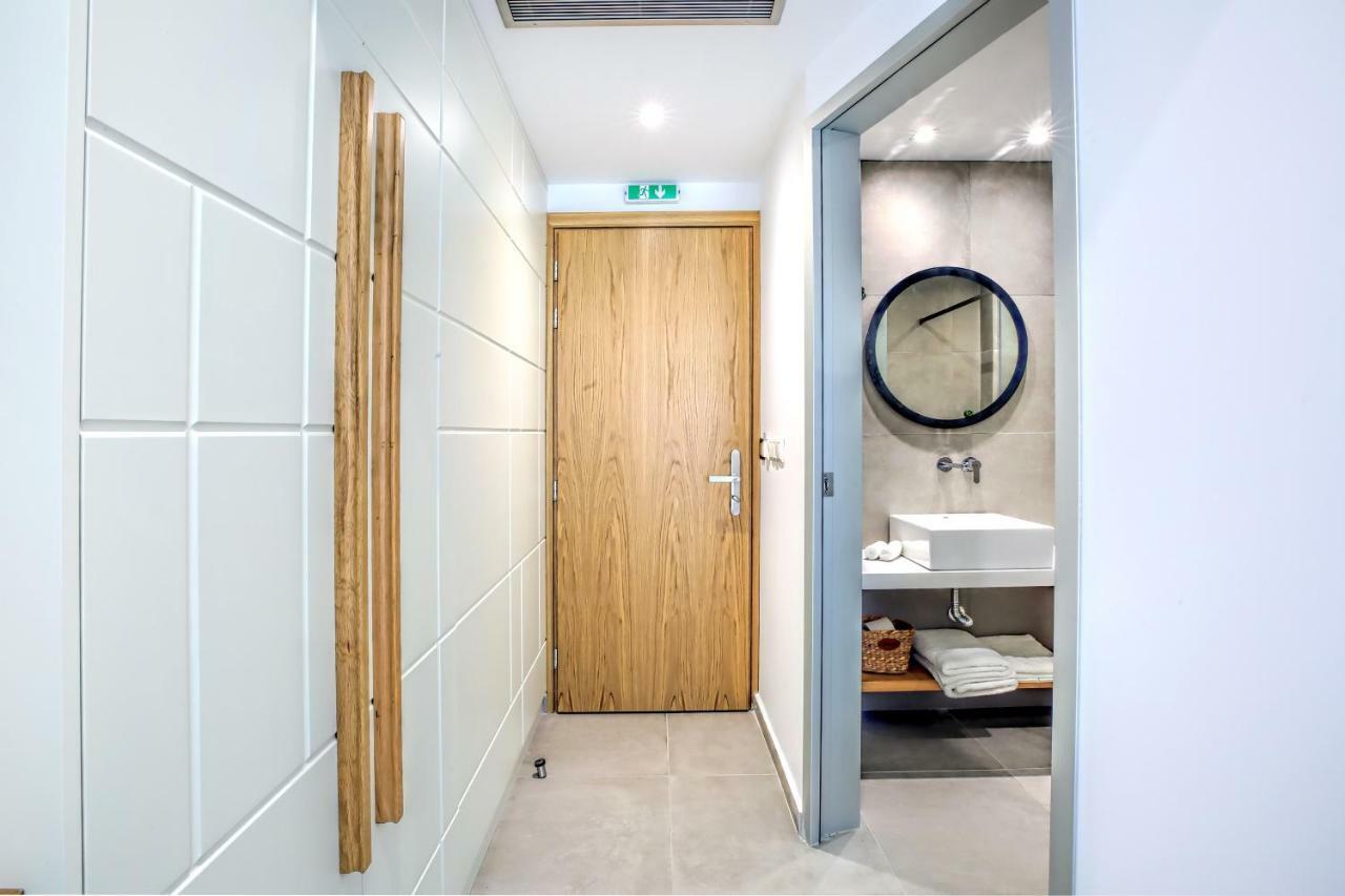 Senso Suites Néa Péramos Bagian luar foto