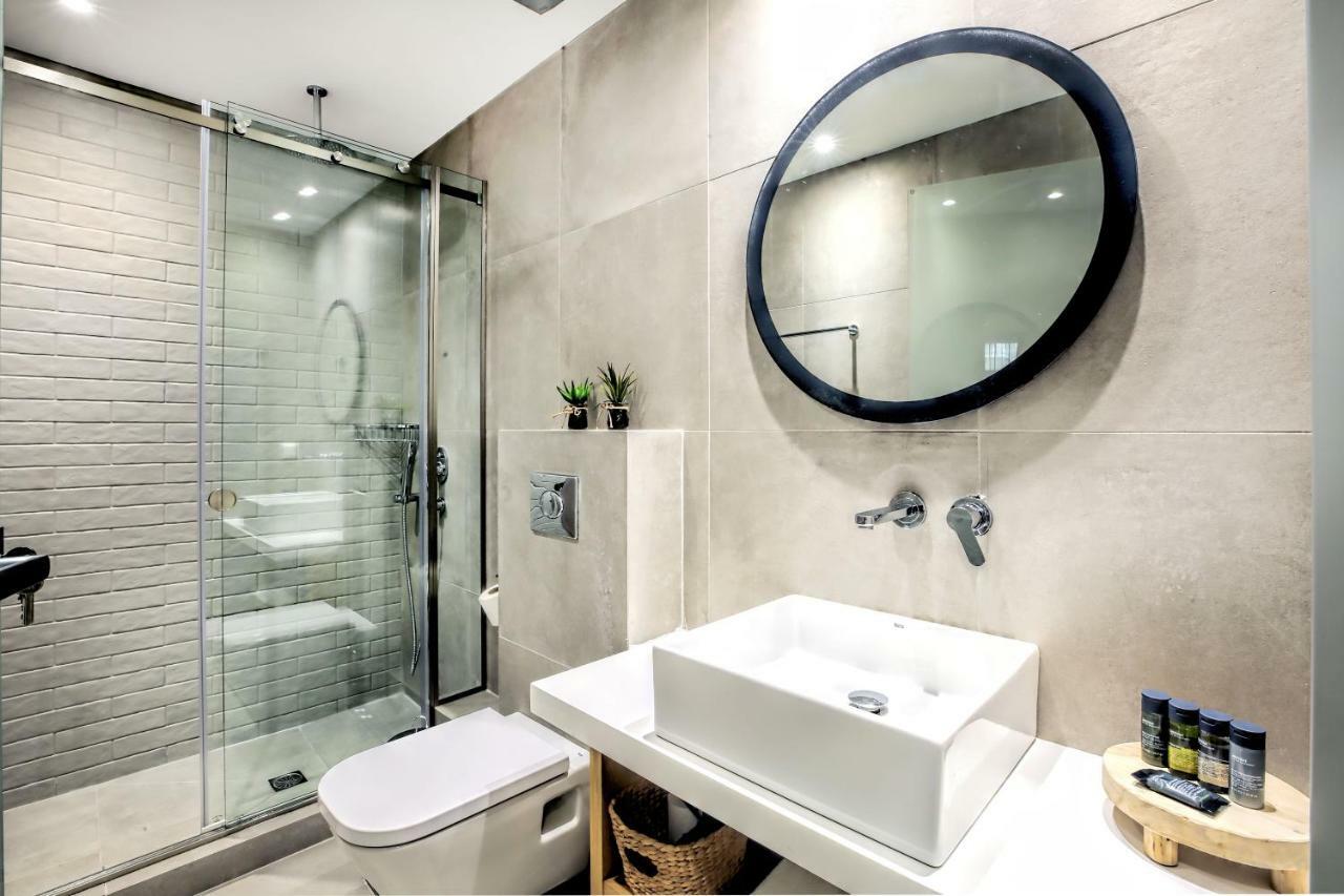 Senso Suites Néa Péramos Bagian luar foto